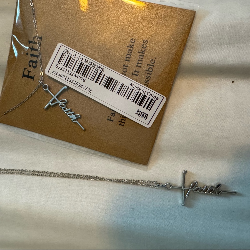 *NWT 2 Faith Cross Necklaces